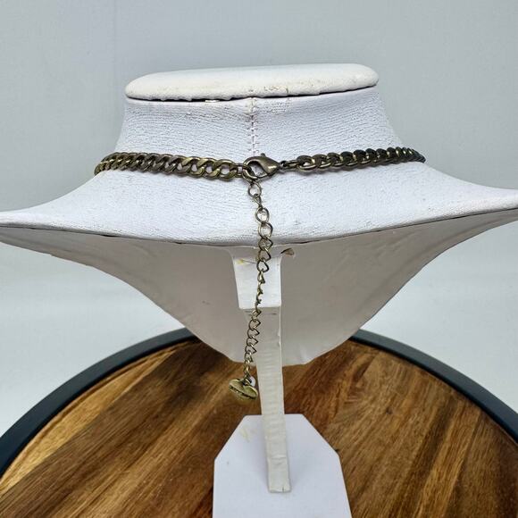 Betsey Johnson Woodland Antique Gold Tone Metal Bib Necklace Multi Color Stones - Picture 3 of 4